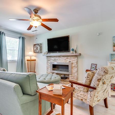 Villa Cozy Goose Creek Escape With Patio And Grill Esterno foto