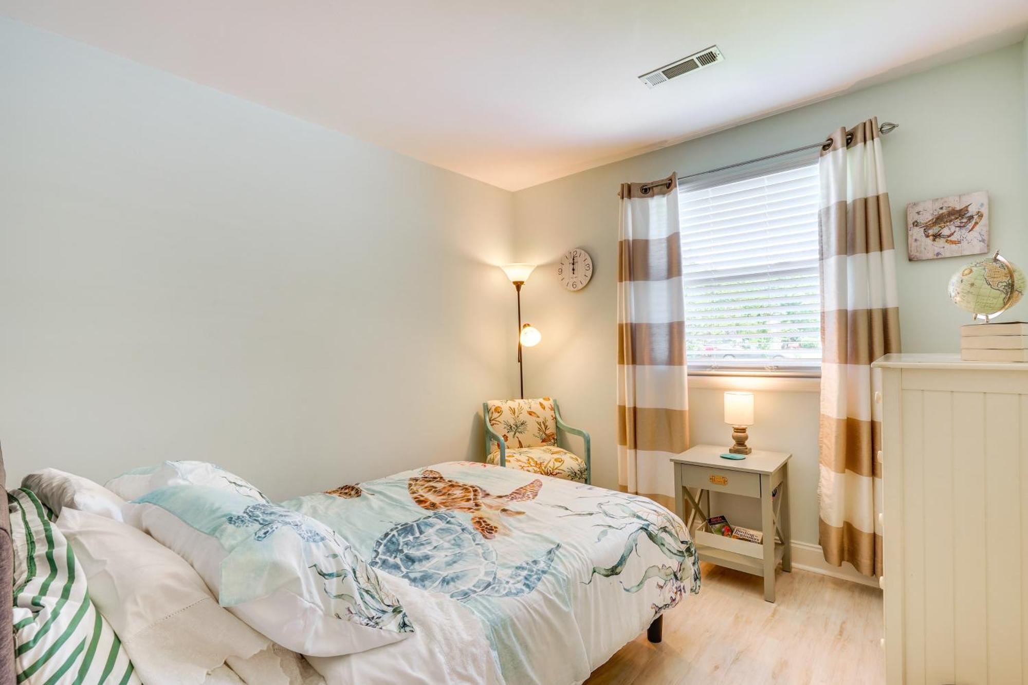 Villa Cozy Goose Creek Escape With Patio And Grill Esterno foto