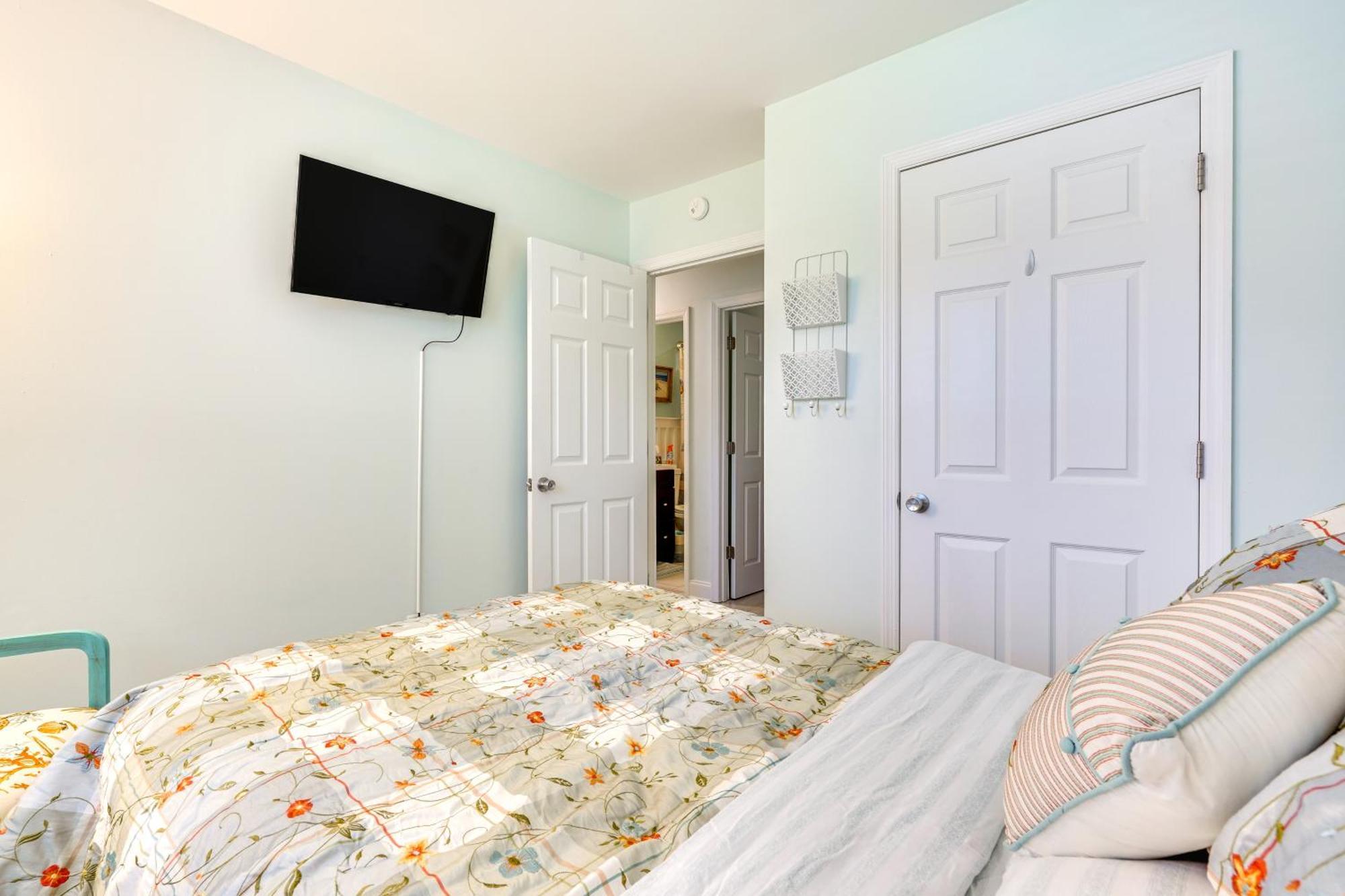 Villa Cozy Goose Creek Escape With Patio And Grill Esterno foto